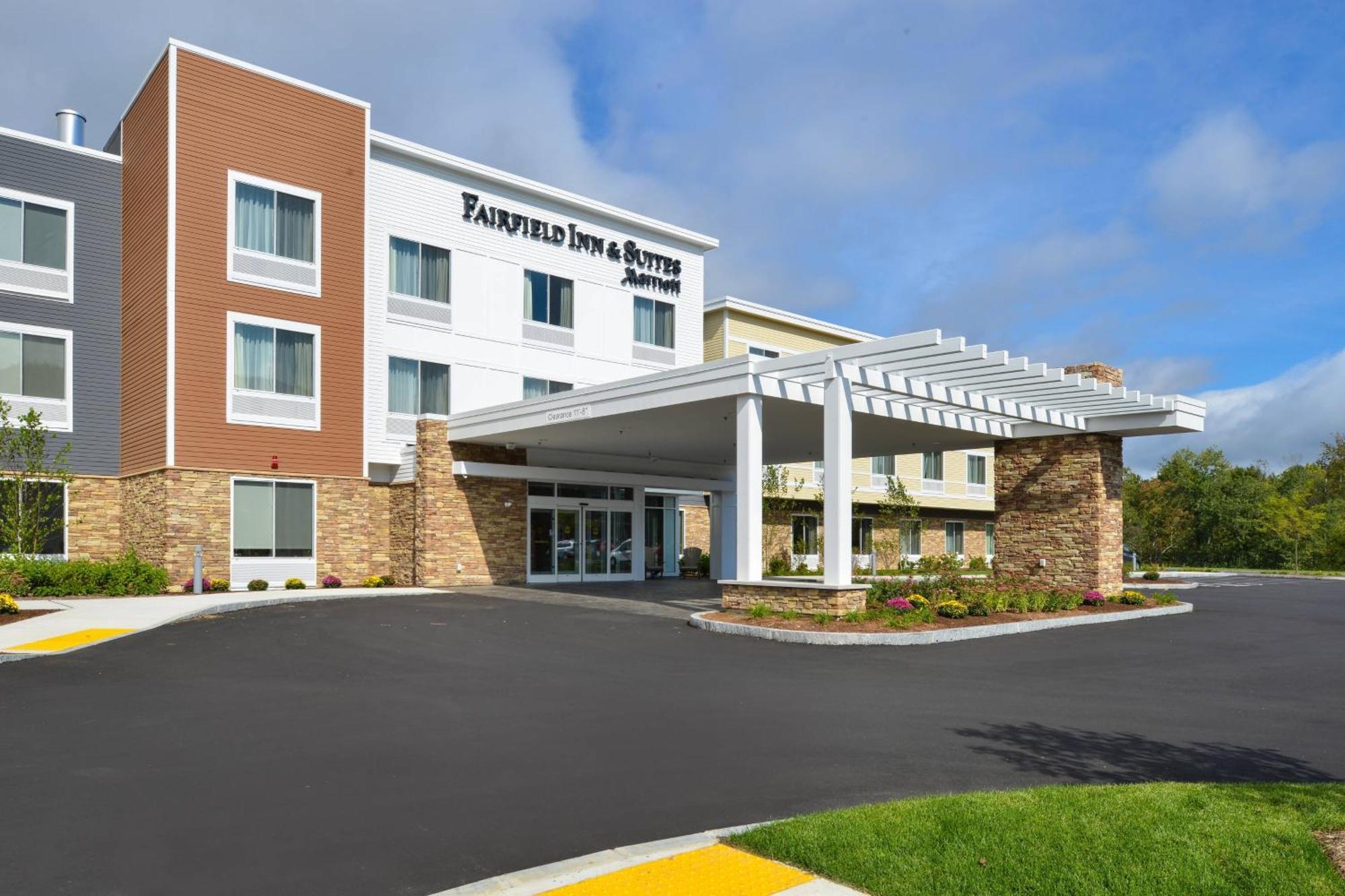 Fairfield Inn & Suites By Marriott Plymouth White Mountains Eksteriør billede