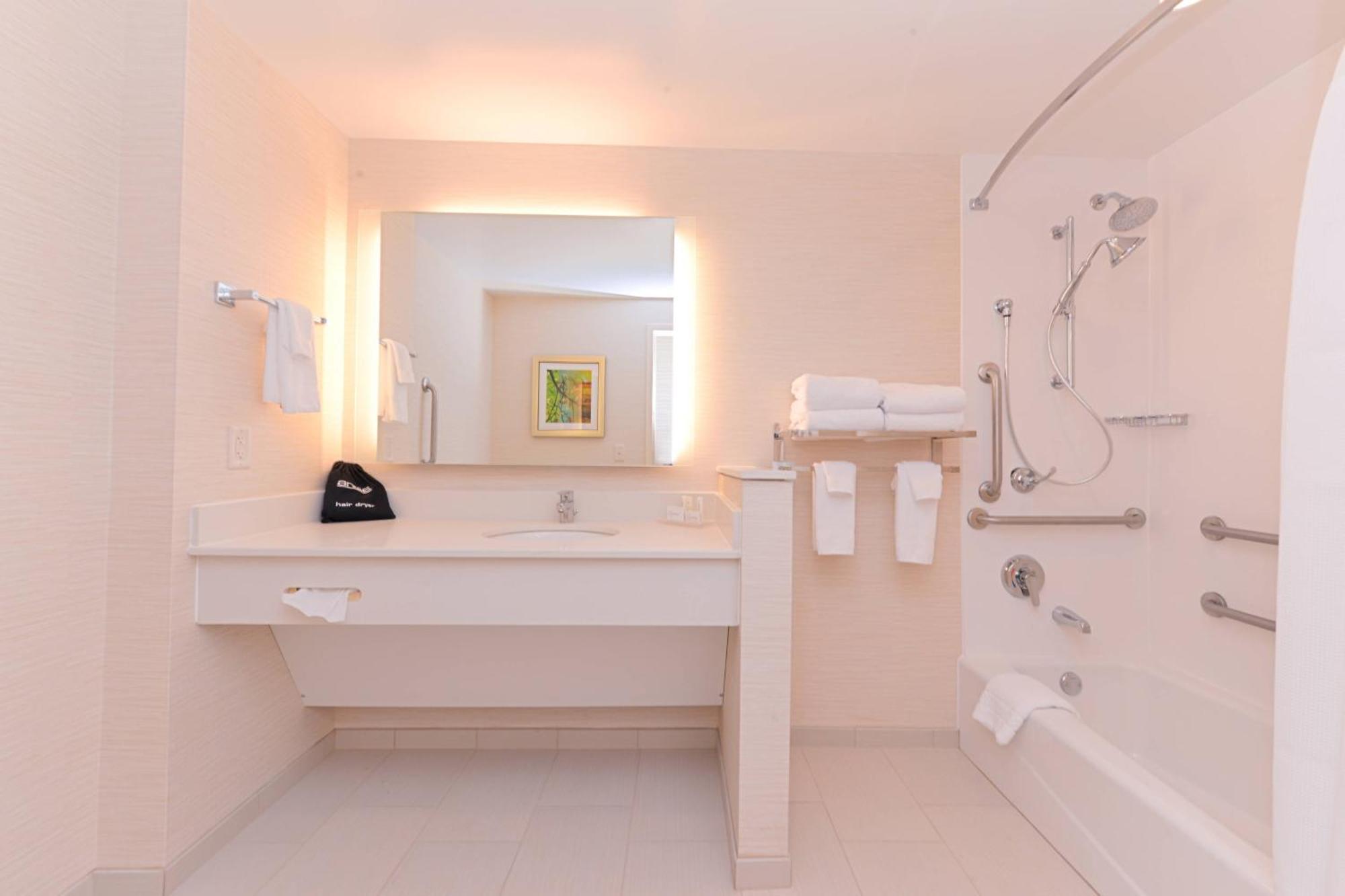 Fairfield Inn & Suites By Marriott Plymouth White Mountains Eksteriør billede