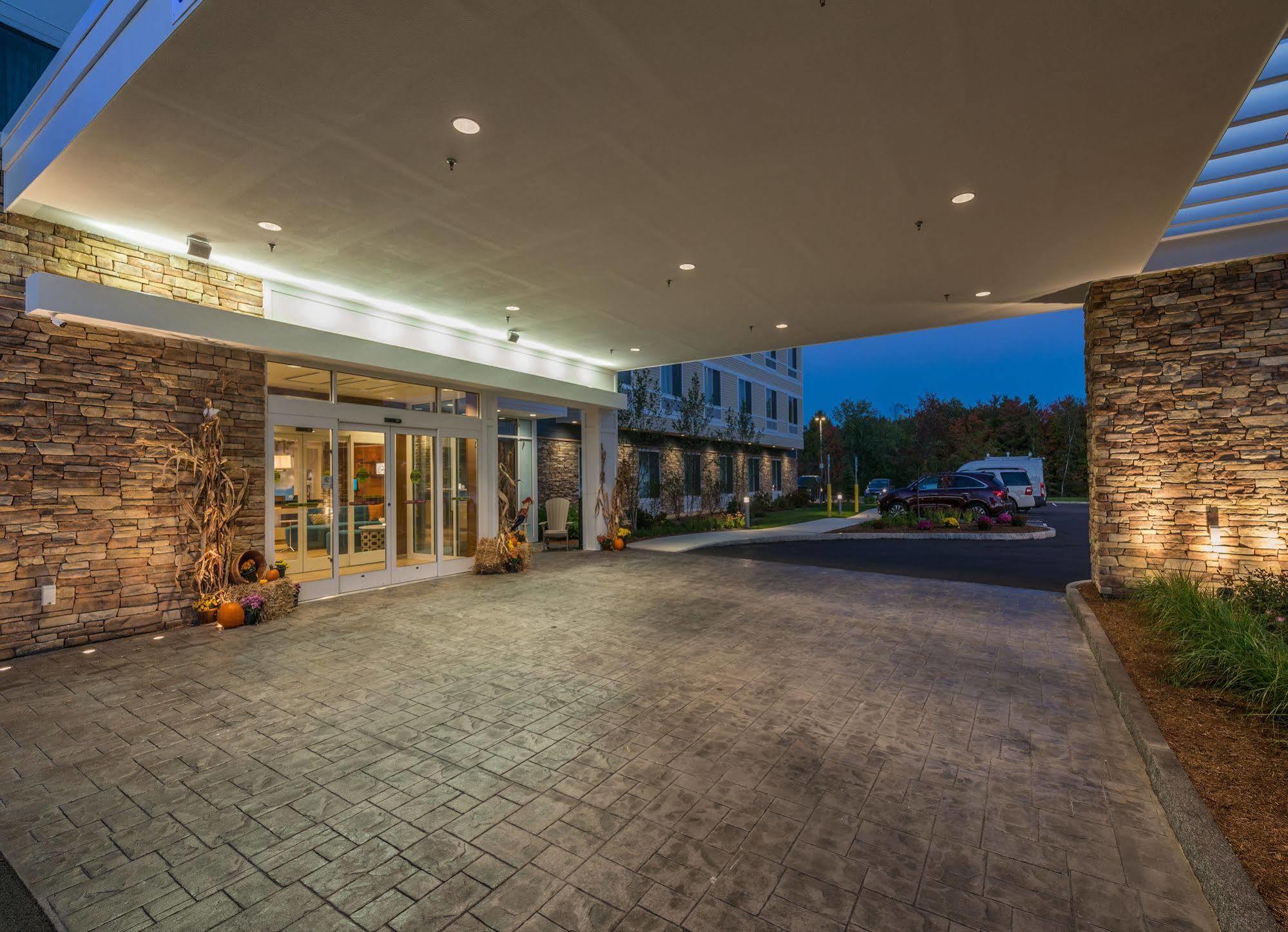 Fairfield Inn & Suites By Marriott Plymouth White Mountains Eksteriør billede